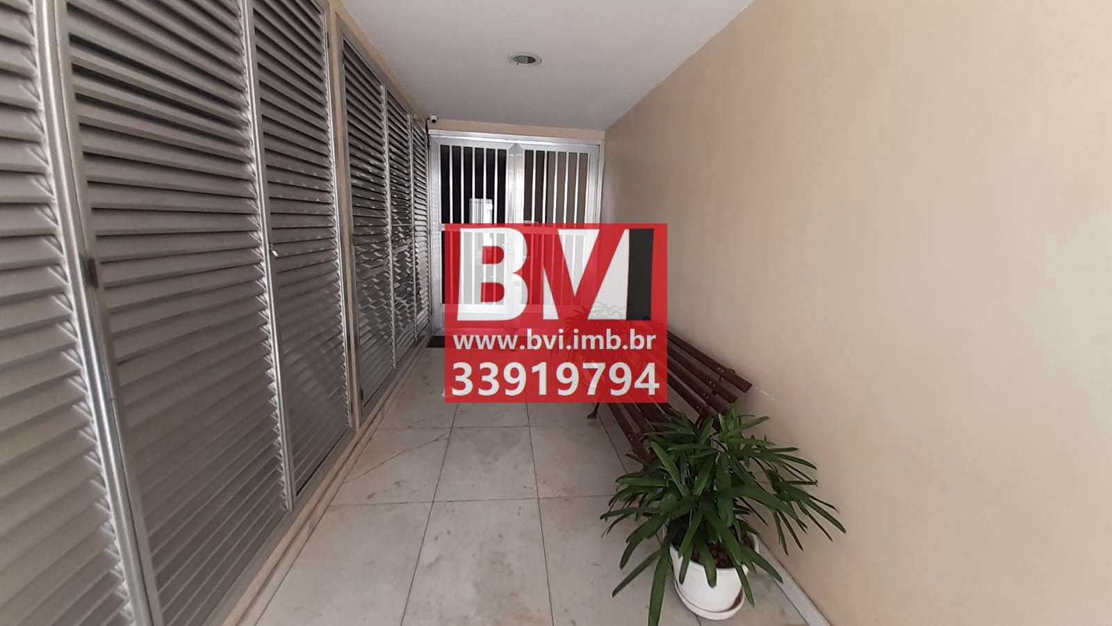 Apartamento à venda com 2 quartos, 75m² - Foto 4