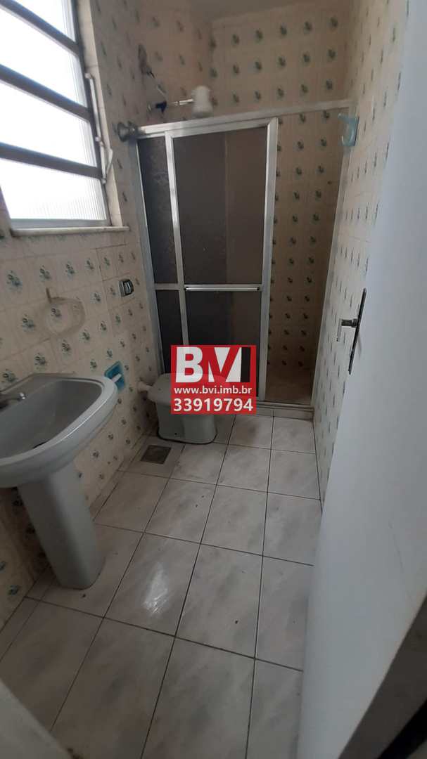 Apartamento à venda com 2 quartos, 75m² - Foto 11