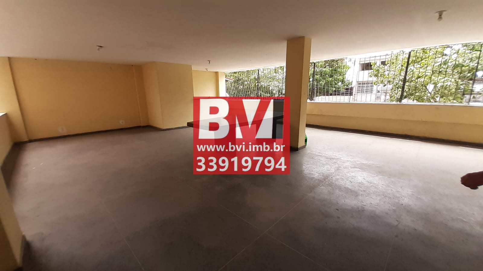 Apartamento à venda com 2 quartos, 75m² - Foto 17