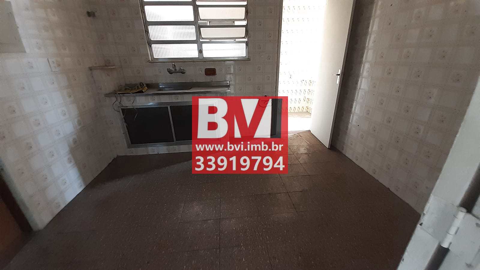 Apartamento à venda com 2 quartos, 75m² - Foto 13