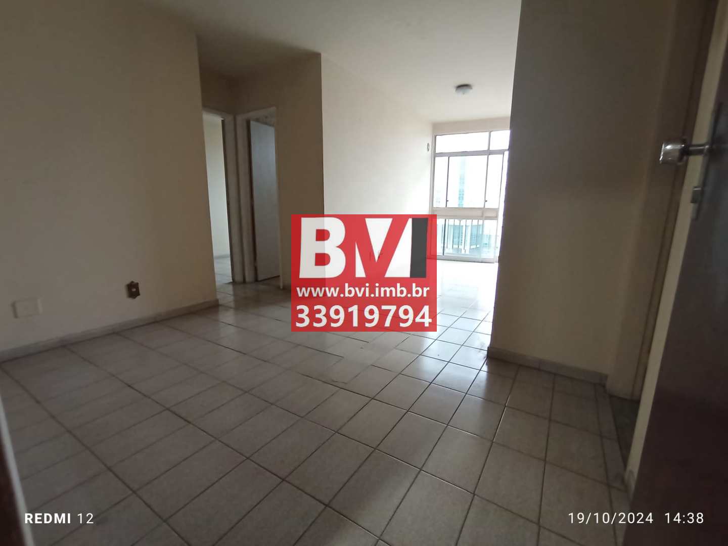 Apartamento à venda com 1 quarto, 50m² - Foto 2