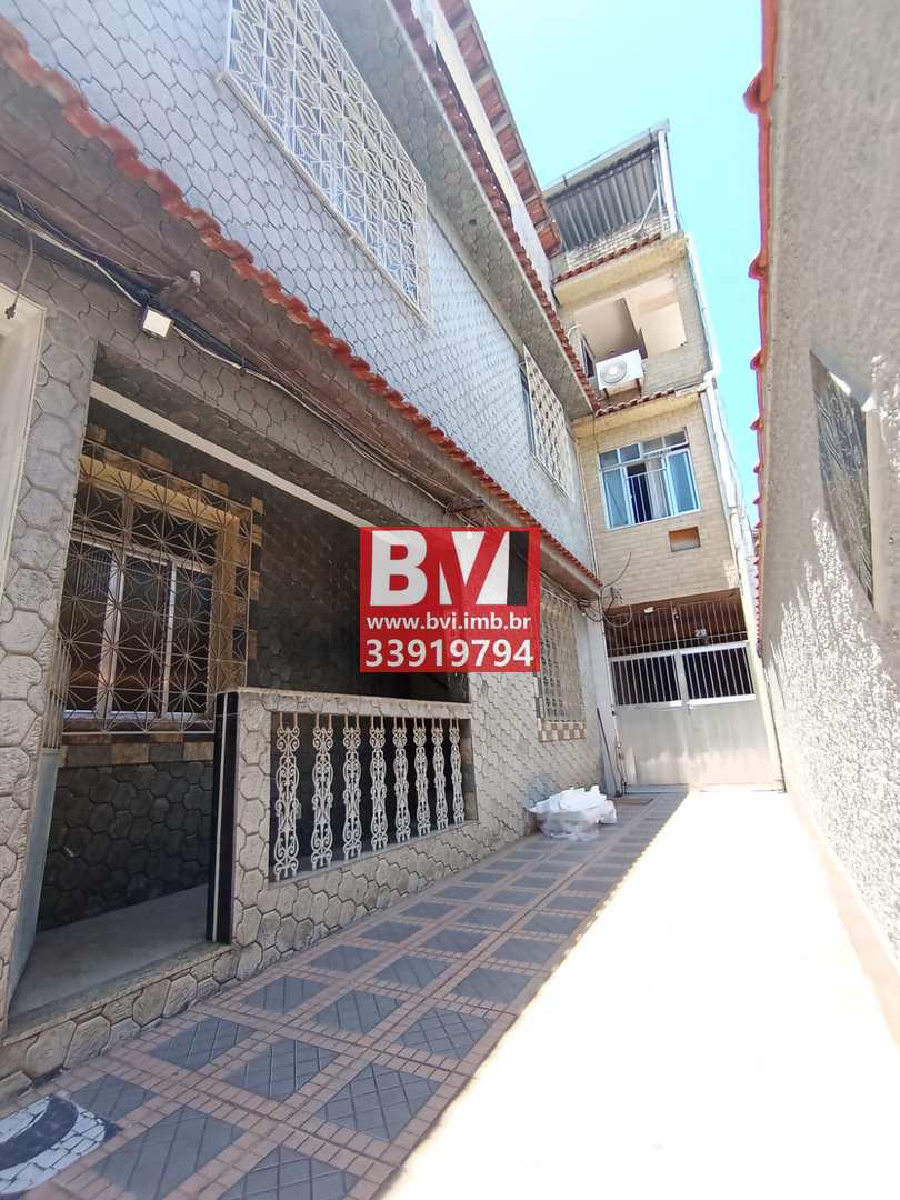 Casa à venda com 5 quartos, 120m² - Foto 2