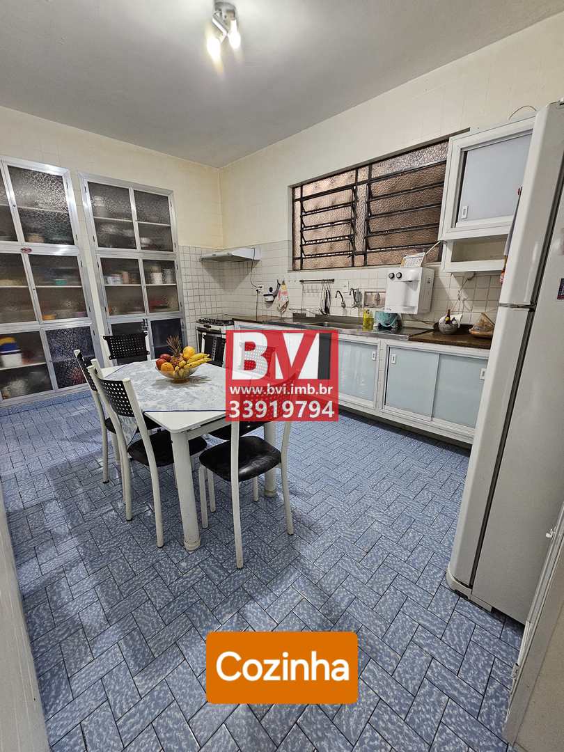 Casa à venda com 3 quartos, 127m² - Foto 13