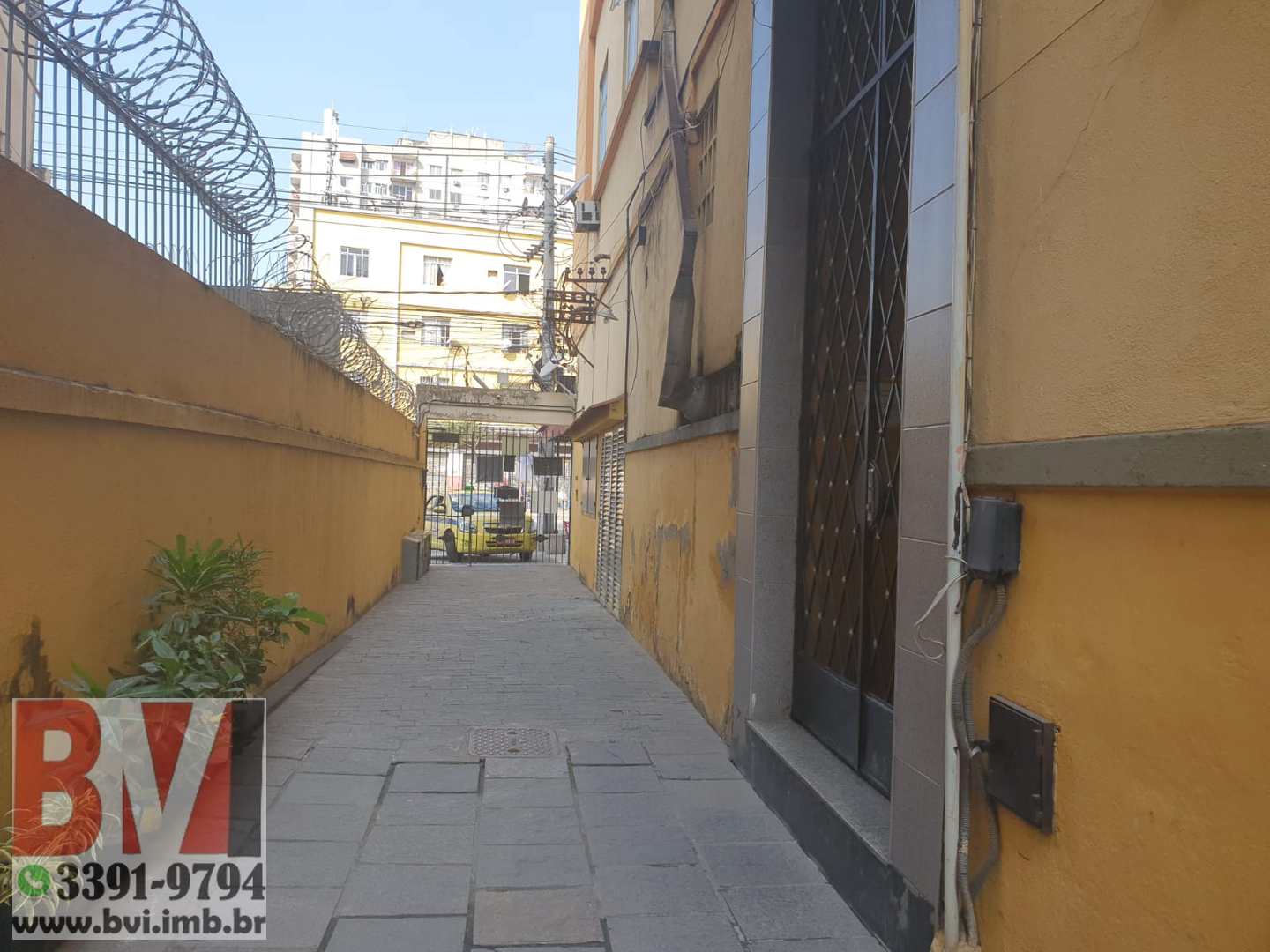 Apartamento com 3 quartos, Vaz Lobo, Rio de Janeiro - R$ 120 mil, Cod: 2490