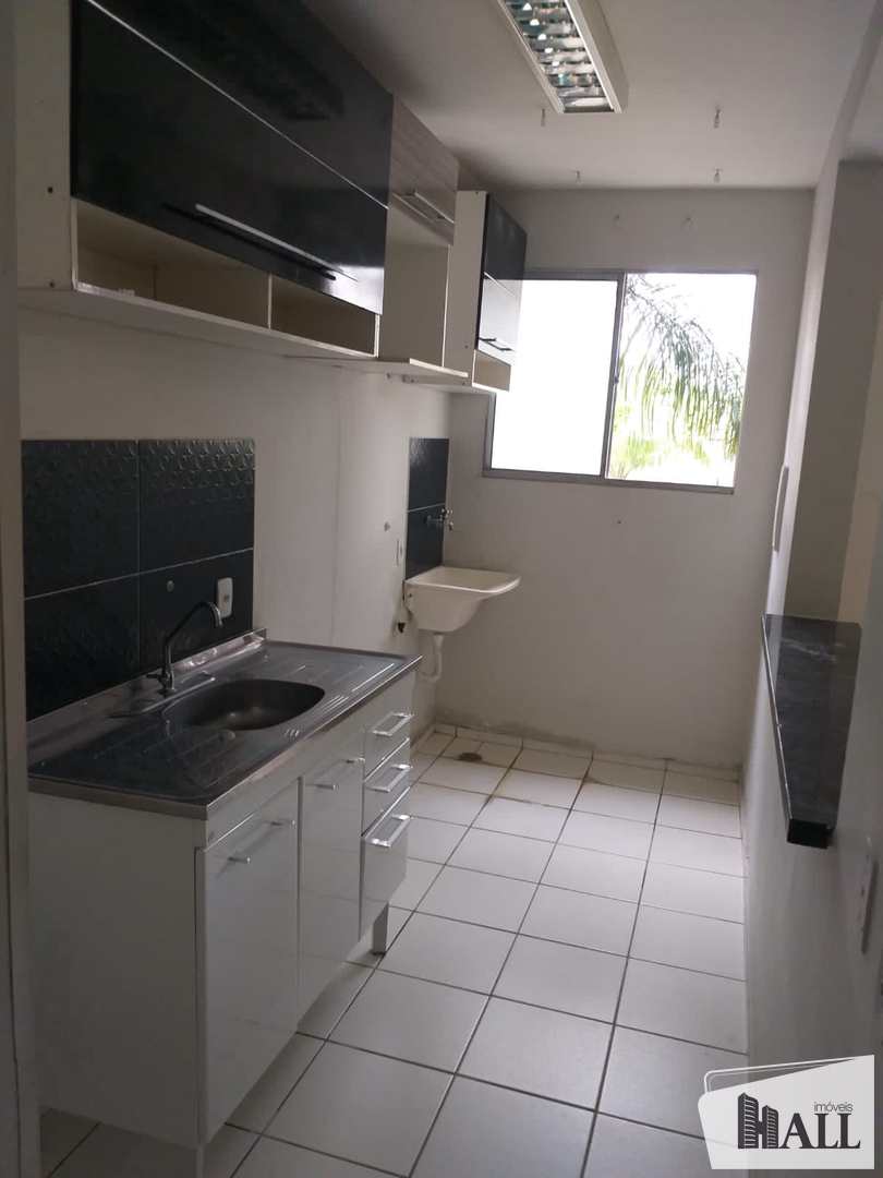 Apartamento à venda com 2 quartos, 65m² - Foto 4