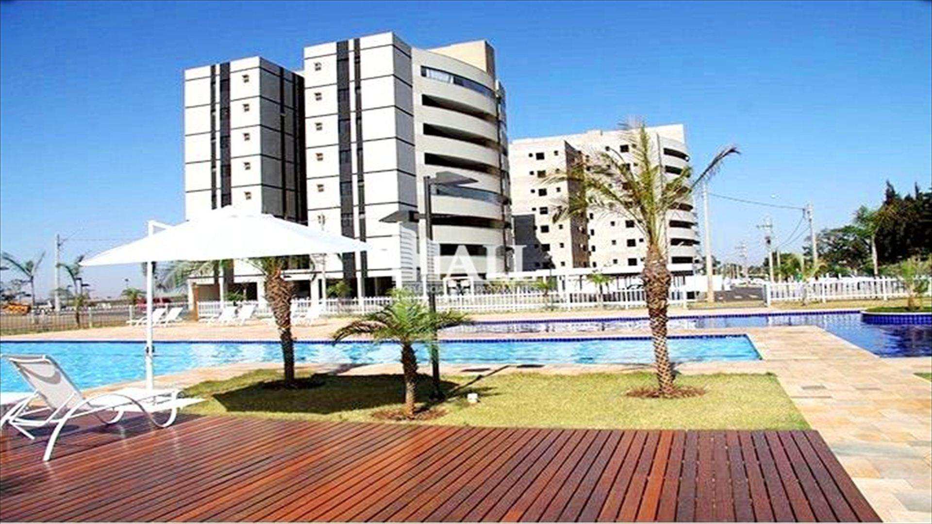 Apartamento à venda com 3 quartos, 158m² - Foto 2