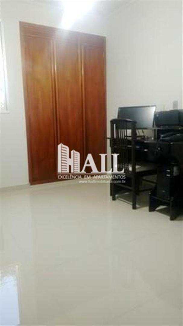 Apartamento à venda com 3 quartos, 82m² - Foto 2