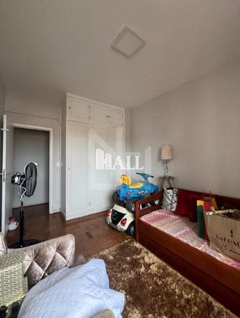 Apartamento à venda com 3 quartos, 130m² - Foto 17