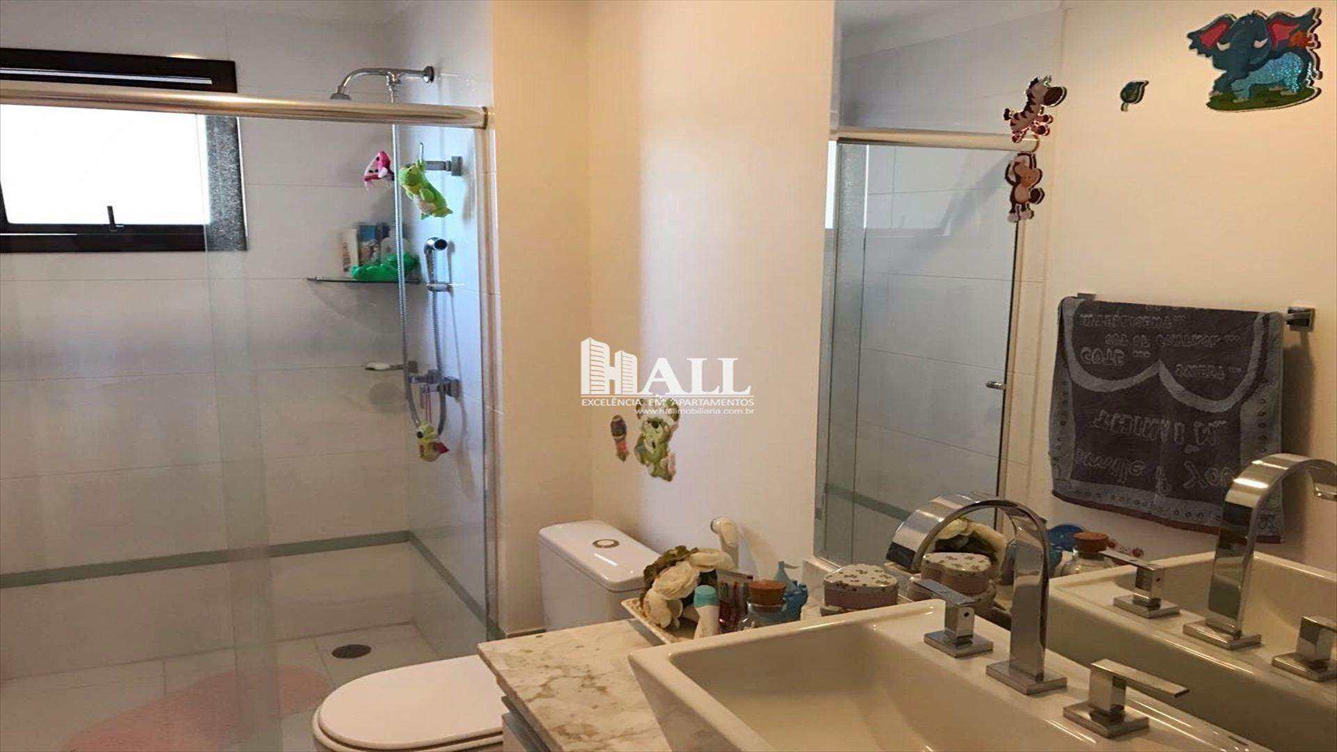 Apartamento à venda com 3 quartos, 158m² - Foto 2