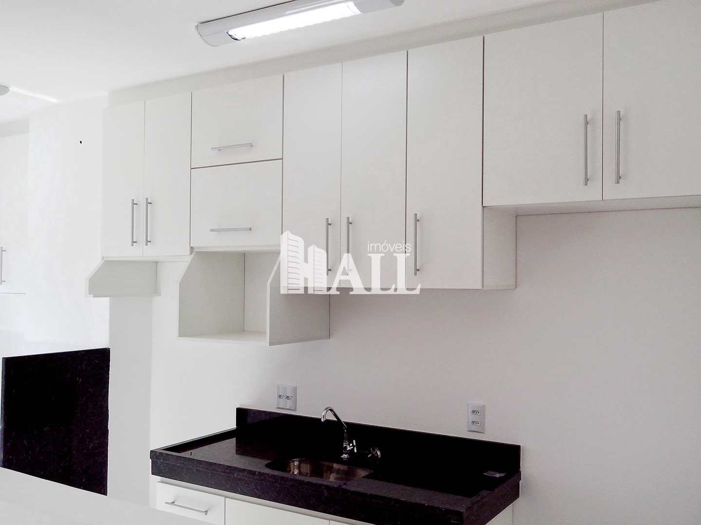 Apartamento à venda com 3 quartos, 80m² - Foto 2