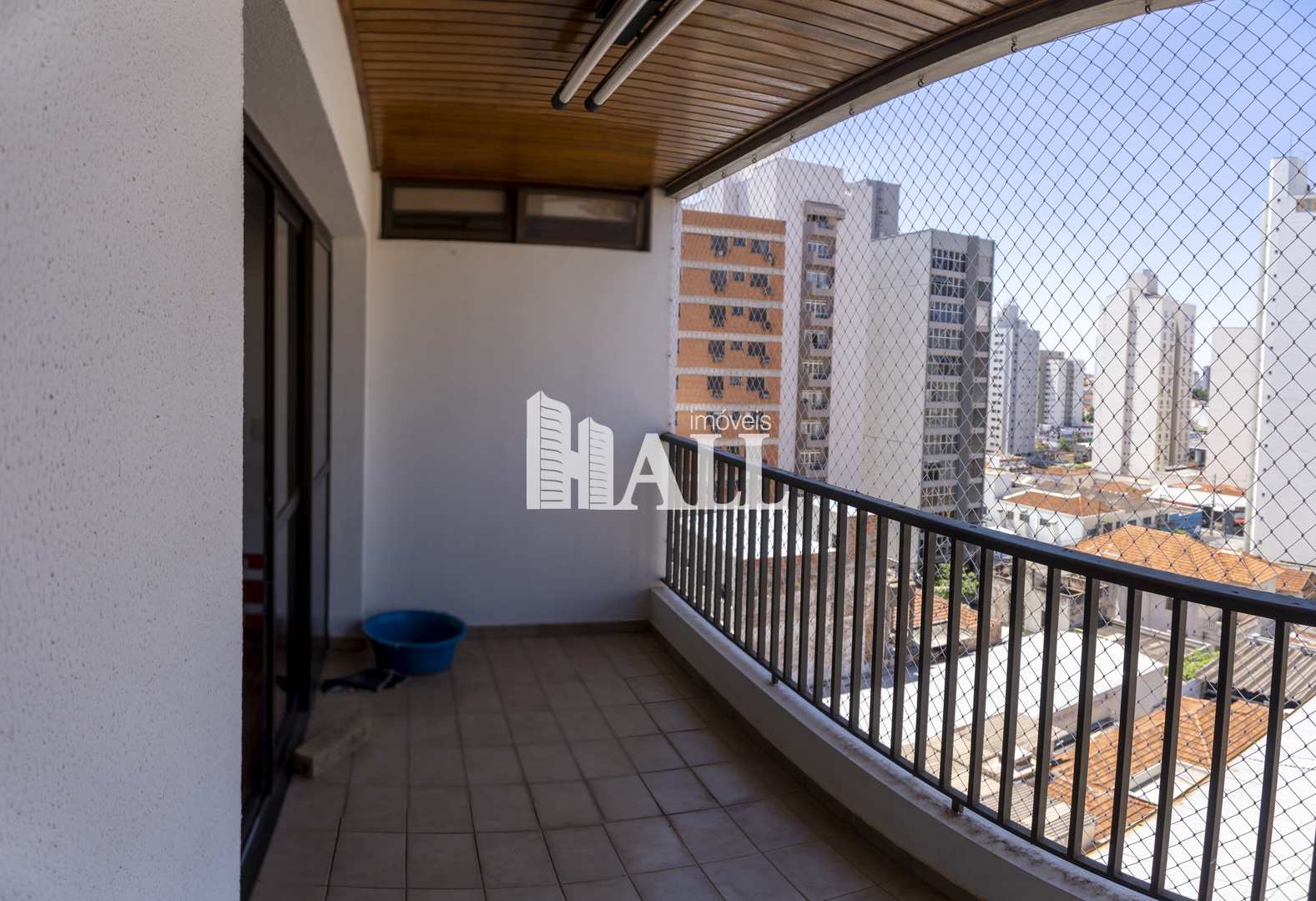 Apartamento à venda com 3 quartos, 200m² - Foto 5