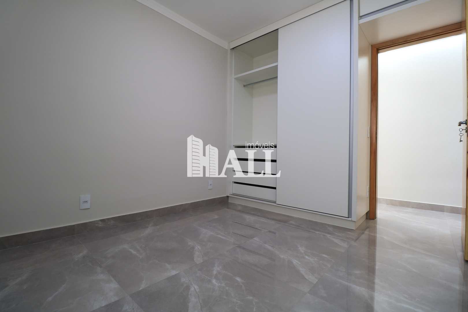 Apartamento à venda com 2 quartos, 62m² - Foto 8