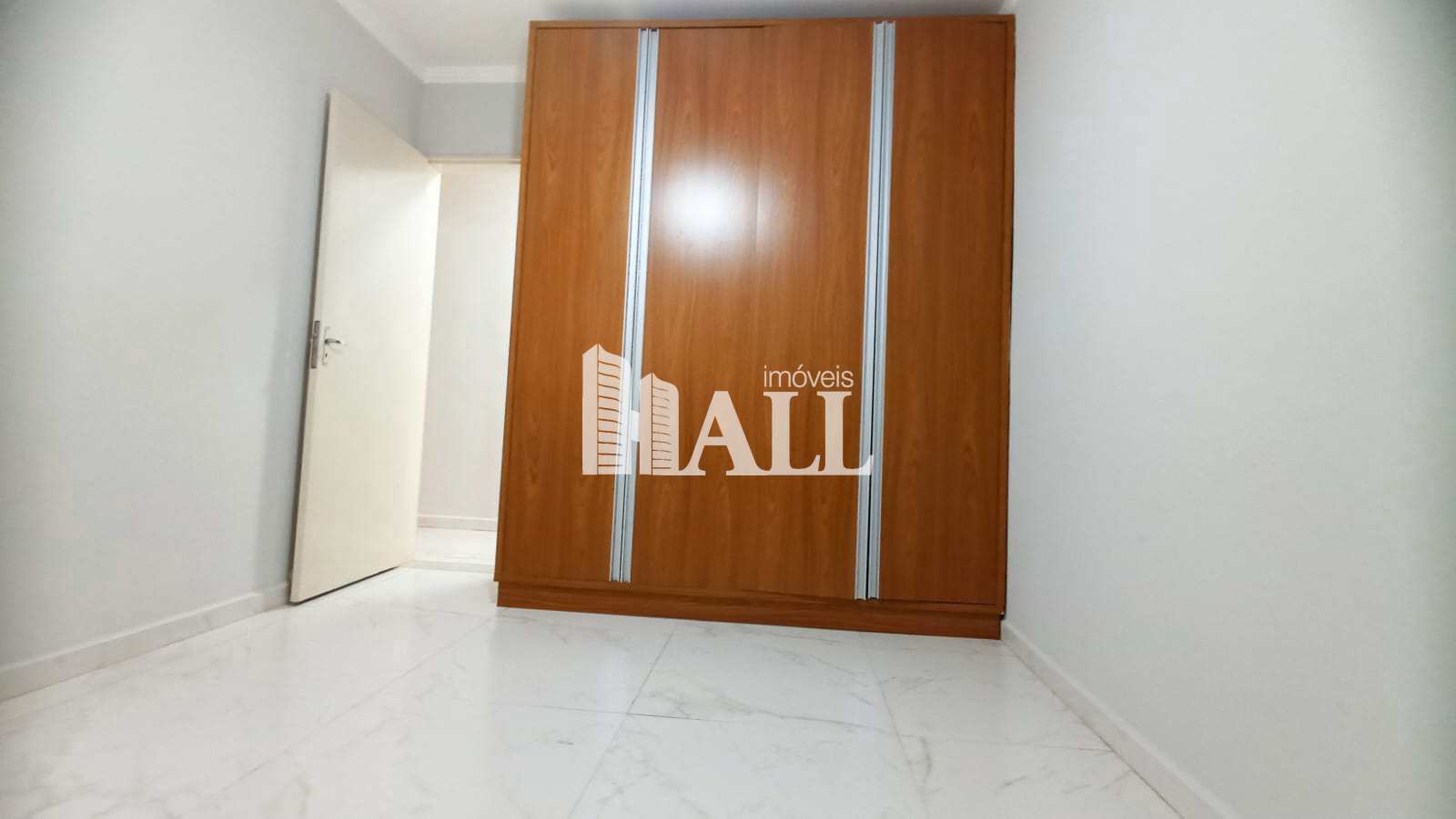 Apartamento à venda com 2 quartos, 70m² - Foto 5