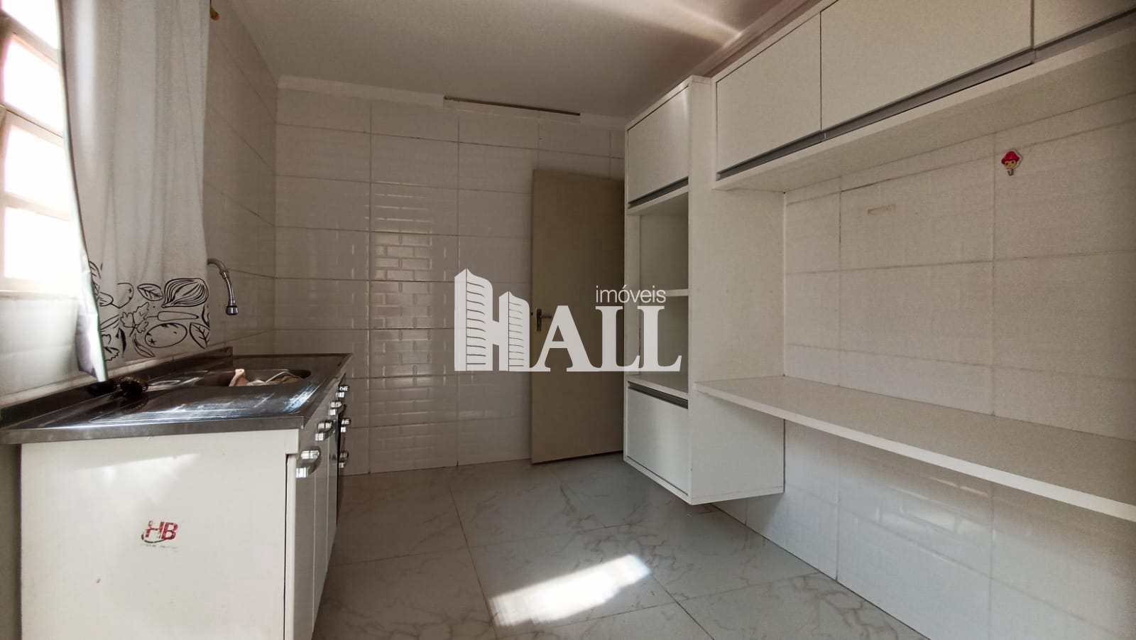 Apartamento à venda com 2 quartos, 70m² - Foto 4