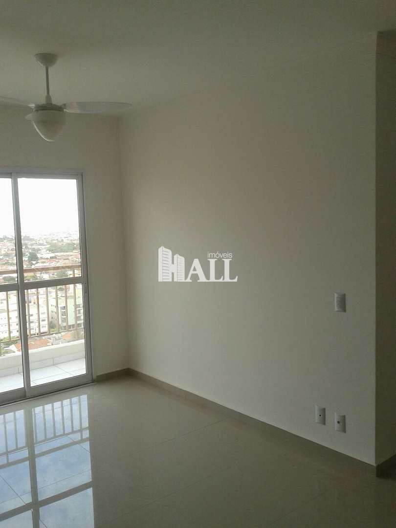 Apartamento à venda com 2 quartos, 64m² - Foto 3