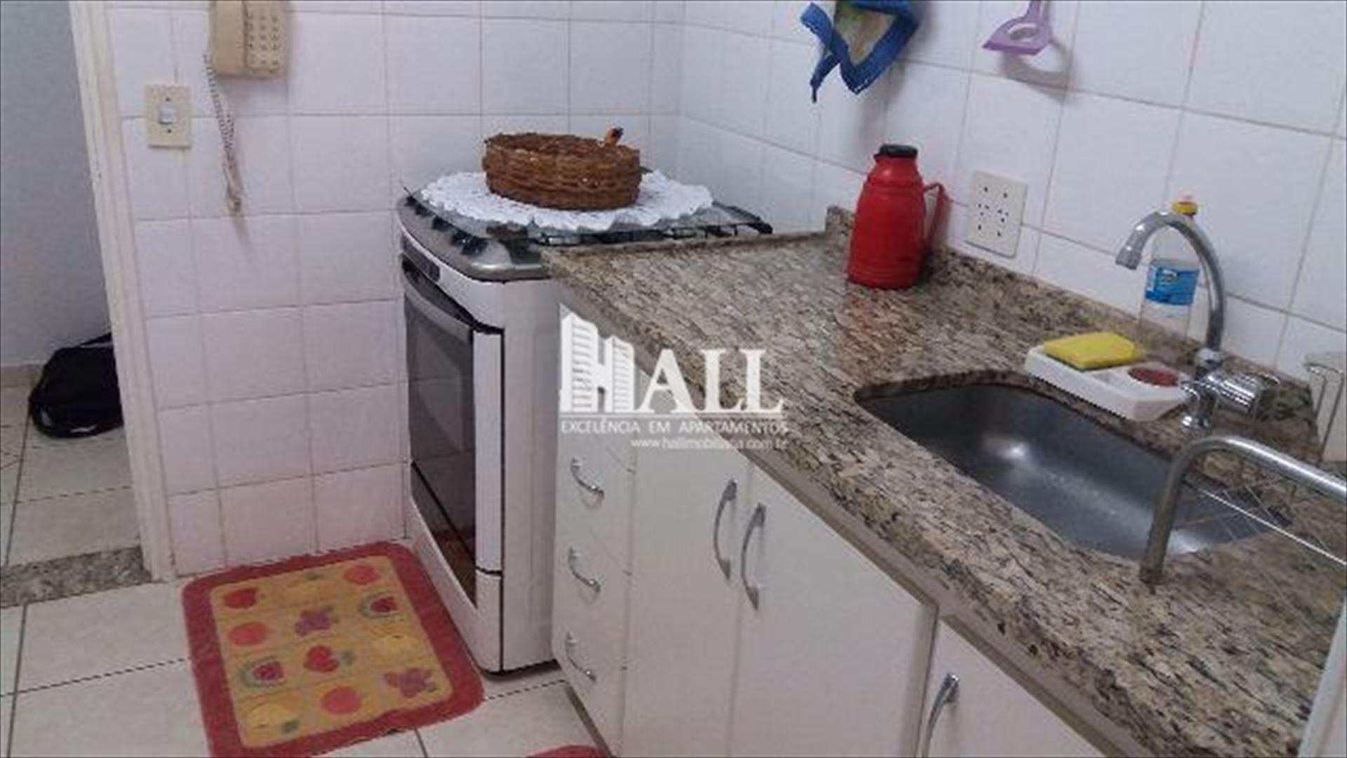 Apartamento à venda com 3 quartos, 90m² - Foto 2