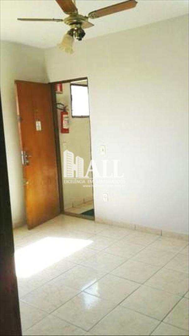 Apartamento à venda com 2 quartos, 77m² - Foto 1