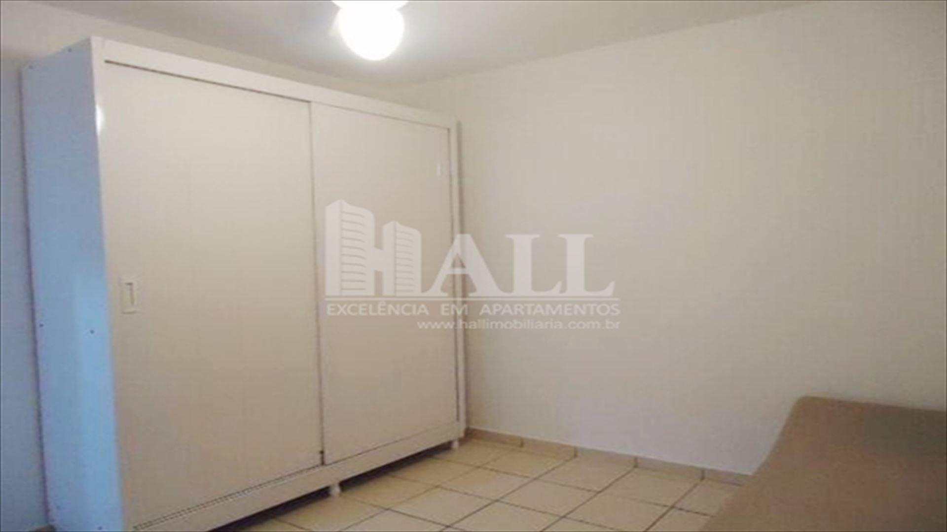 Apartamento à venda com 2 quartos, 70m² - Foto 3