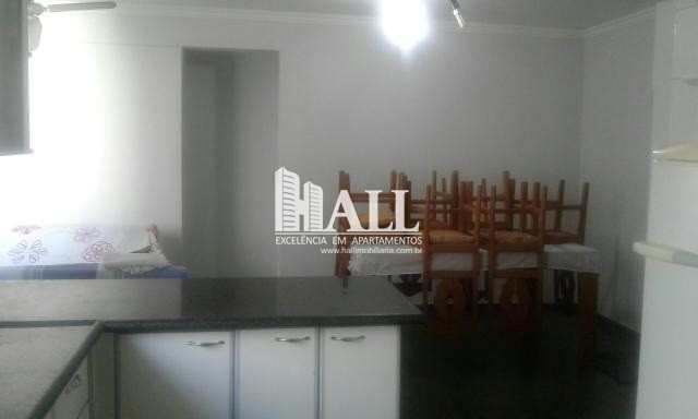 Apartamento à venda com 2 quartos, 78m² - Foto 4