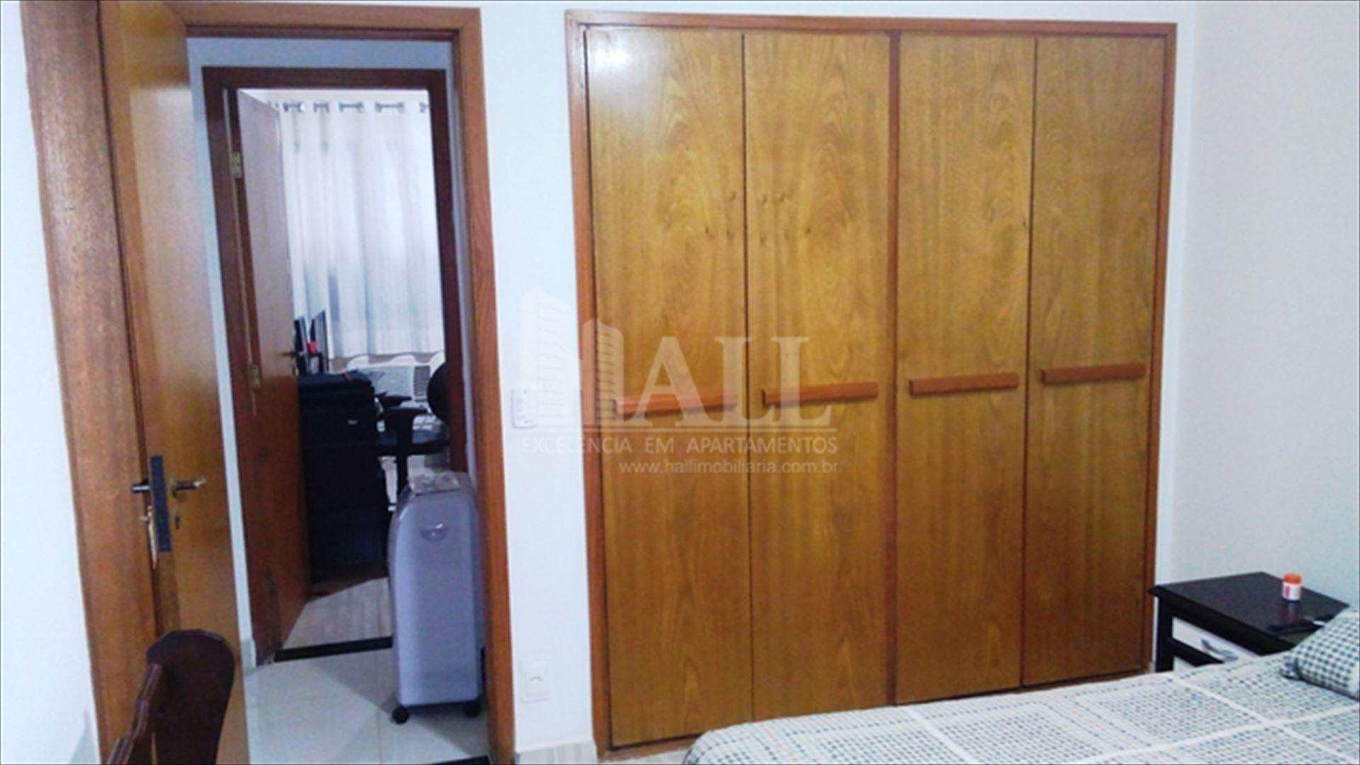 Apartamento à venda com 3 quartos, 110m² - Foto 3