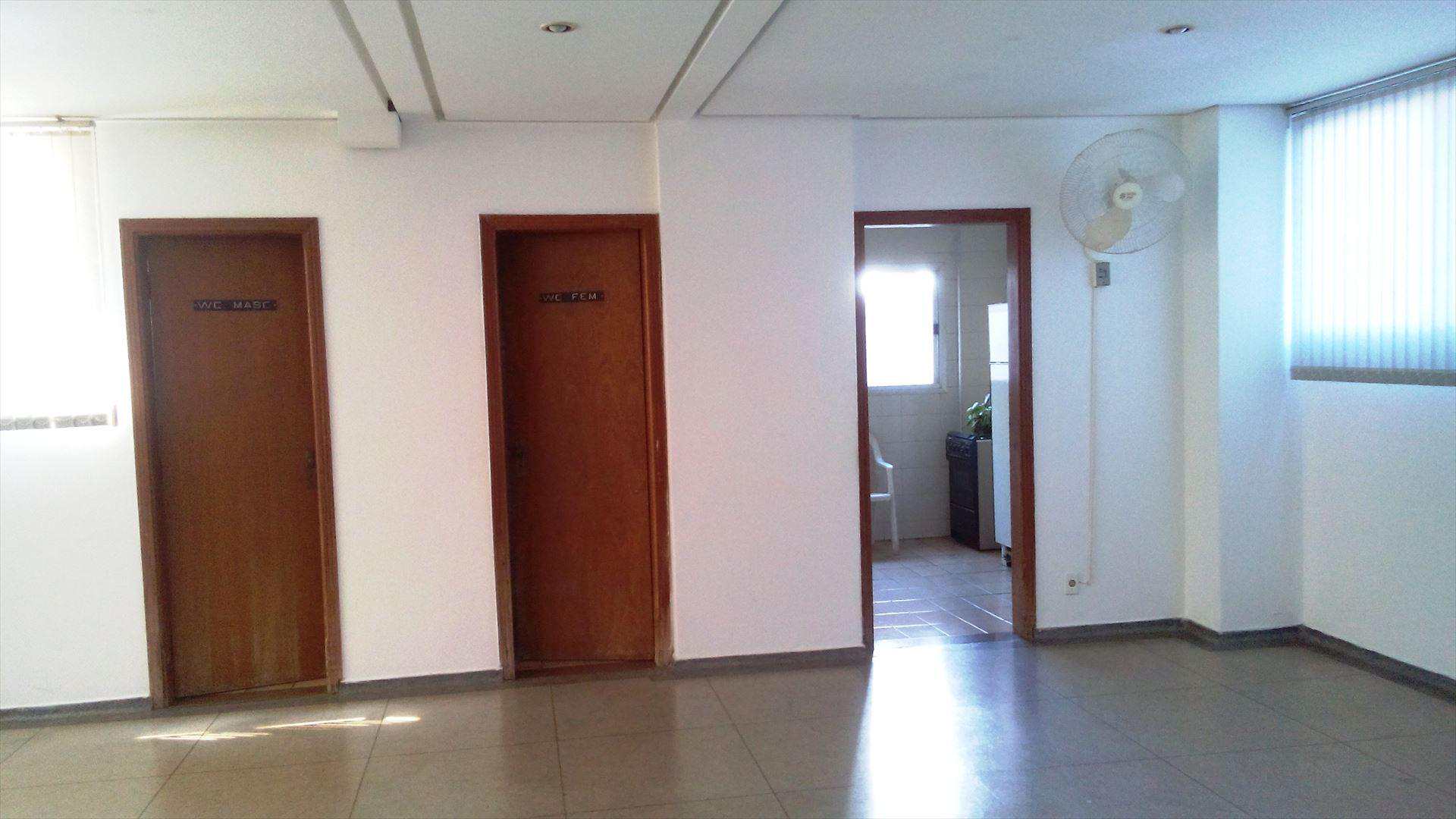 Apartamento à venda com 3 quartos, 148m² - Foto 2