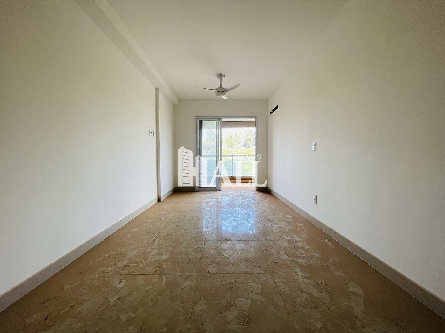 Apartamento à venda com 3 quartos, 90m² - Foto 4