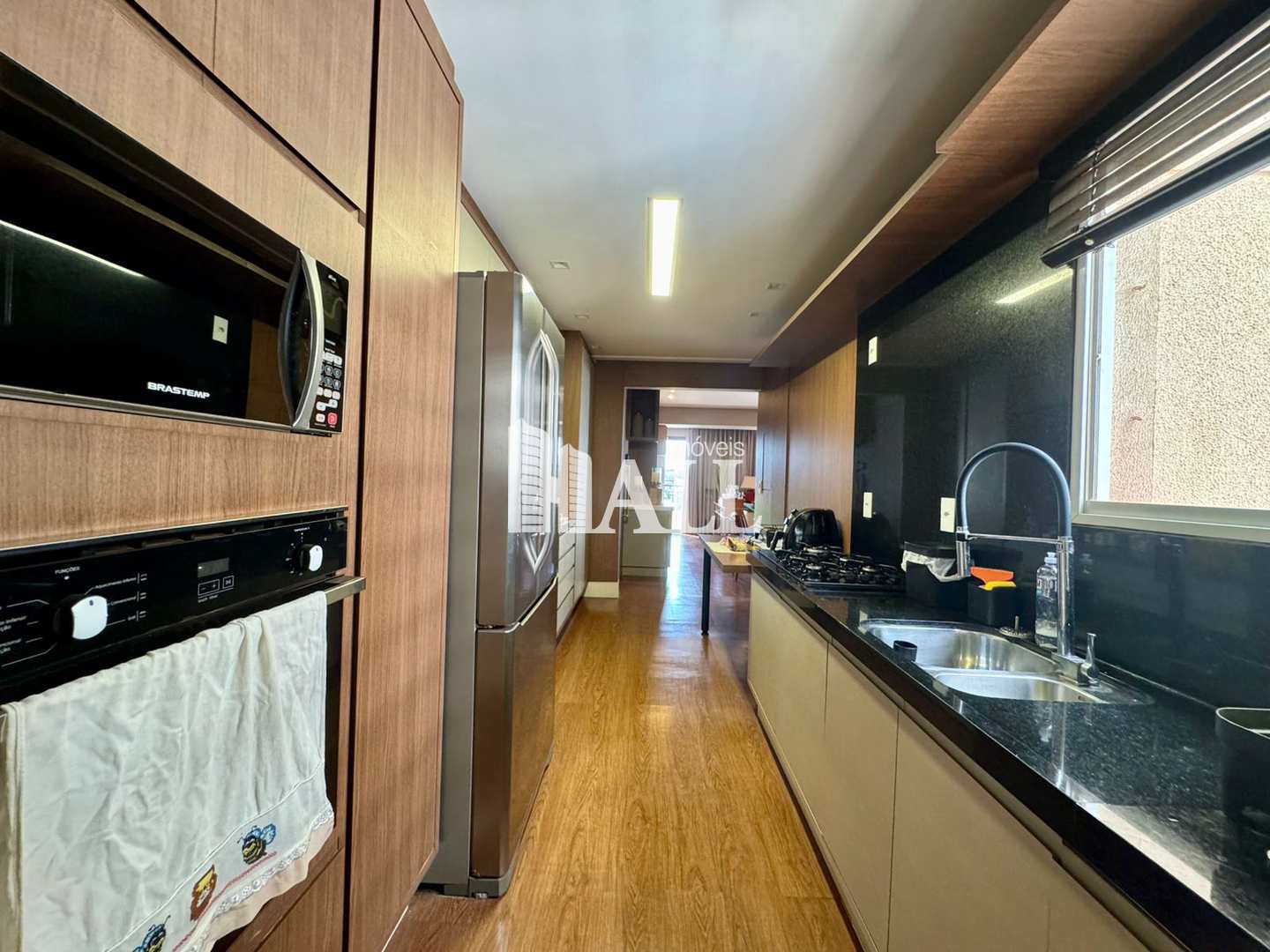 Apartamento à venda com 3 quartos, 124m² - Foto 9