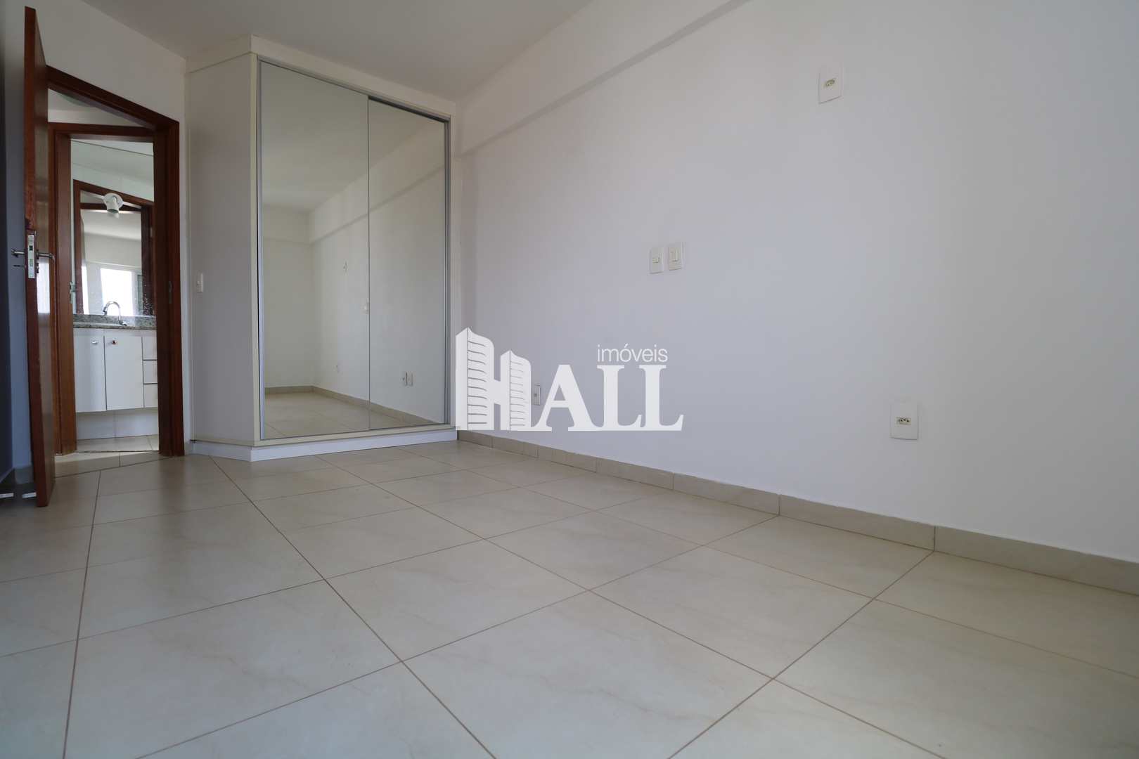 Apartamento à venda com 1 quarto, 49m² - Foto 4