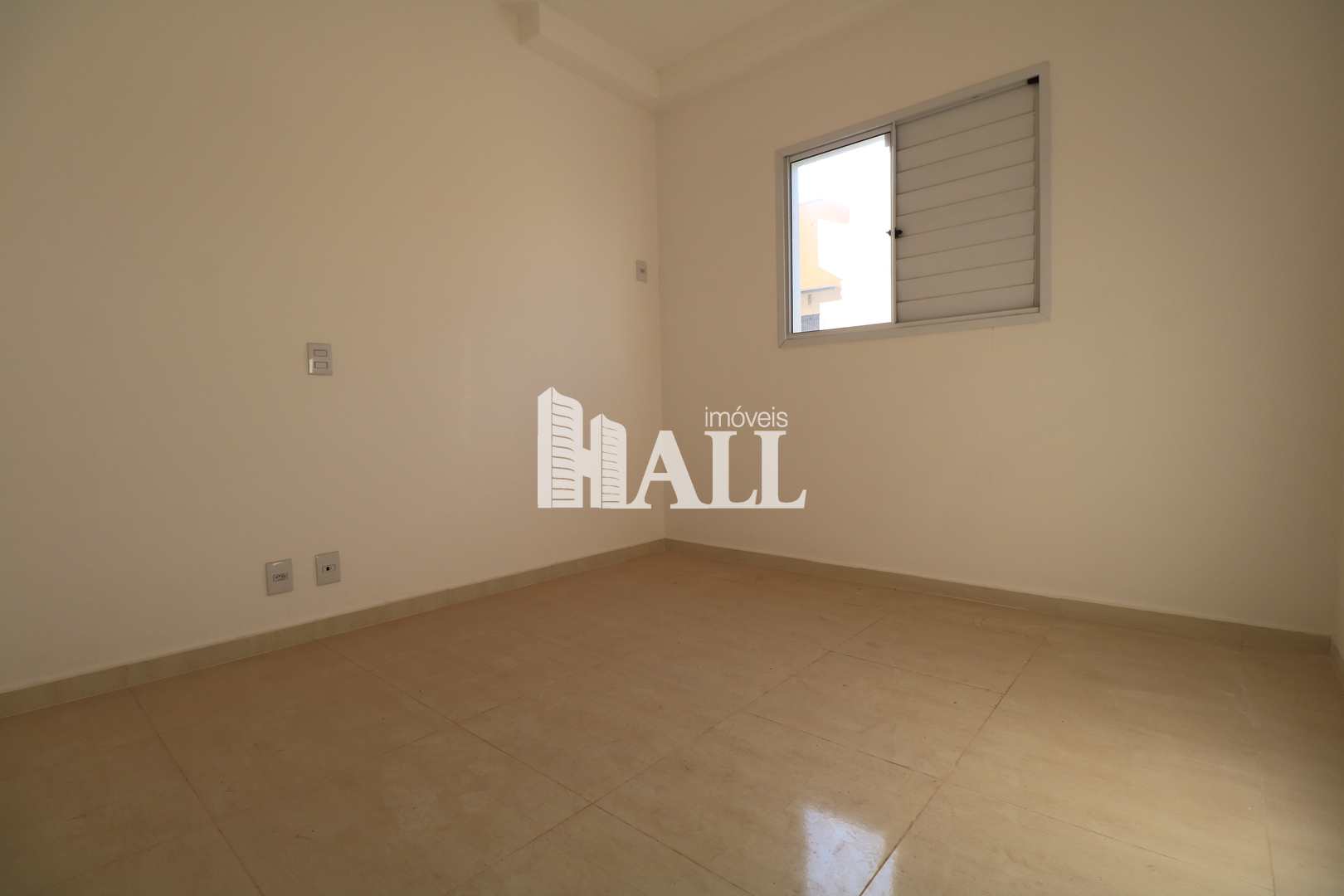 Apartamento à venda com 2 quartos, 77m² - Foto 4