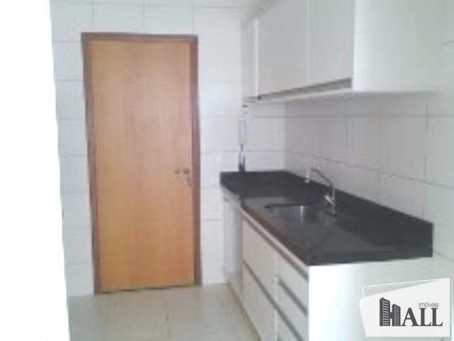 Apartamento à venda com 3 quartos, 92m² - Foto 2