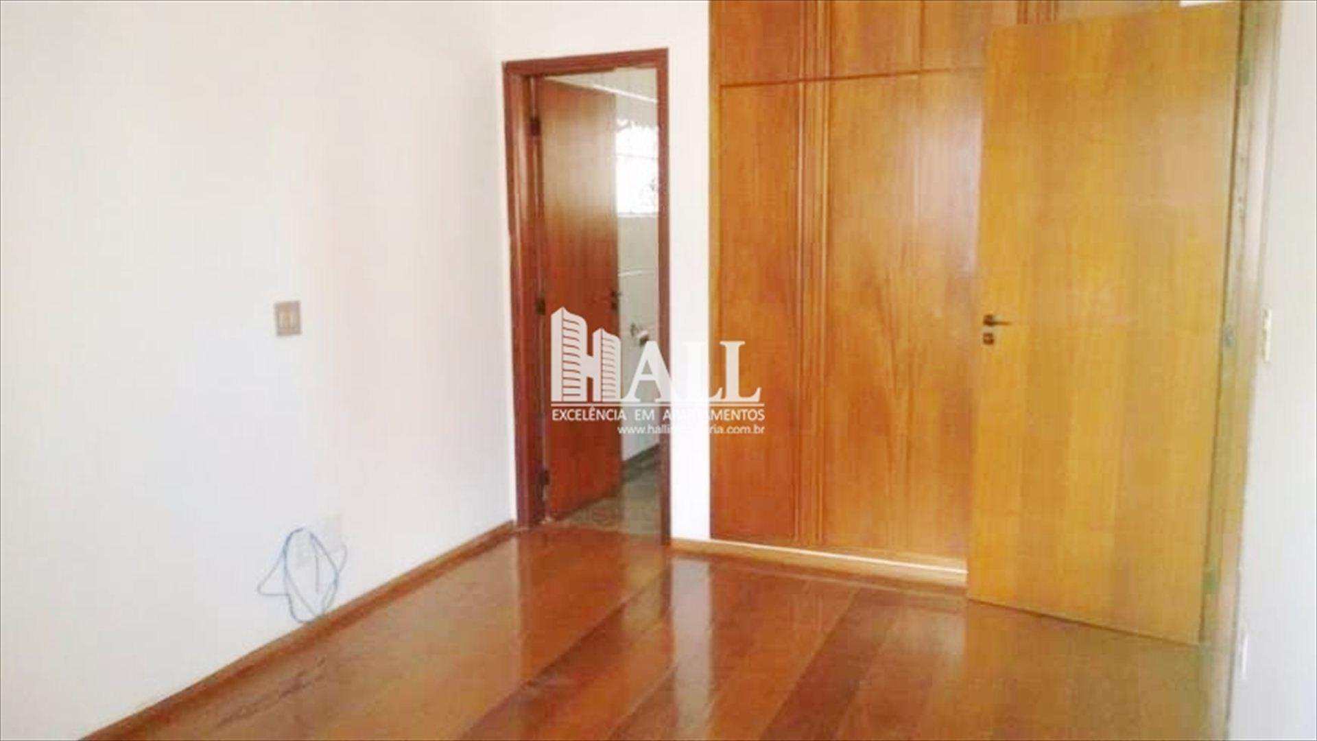 Apartamento à venda com 3 quartos, 148m² - Foto 2