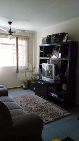 Apartamento à venda com 2 quartos, 75m² - Foto 1