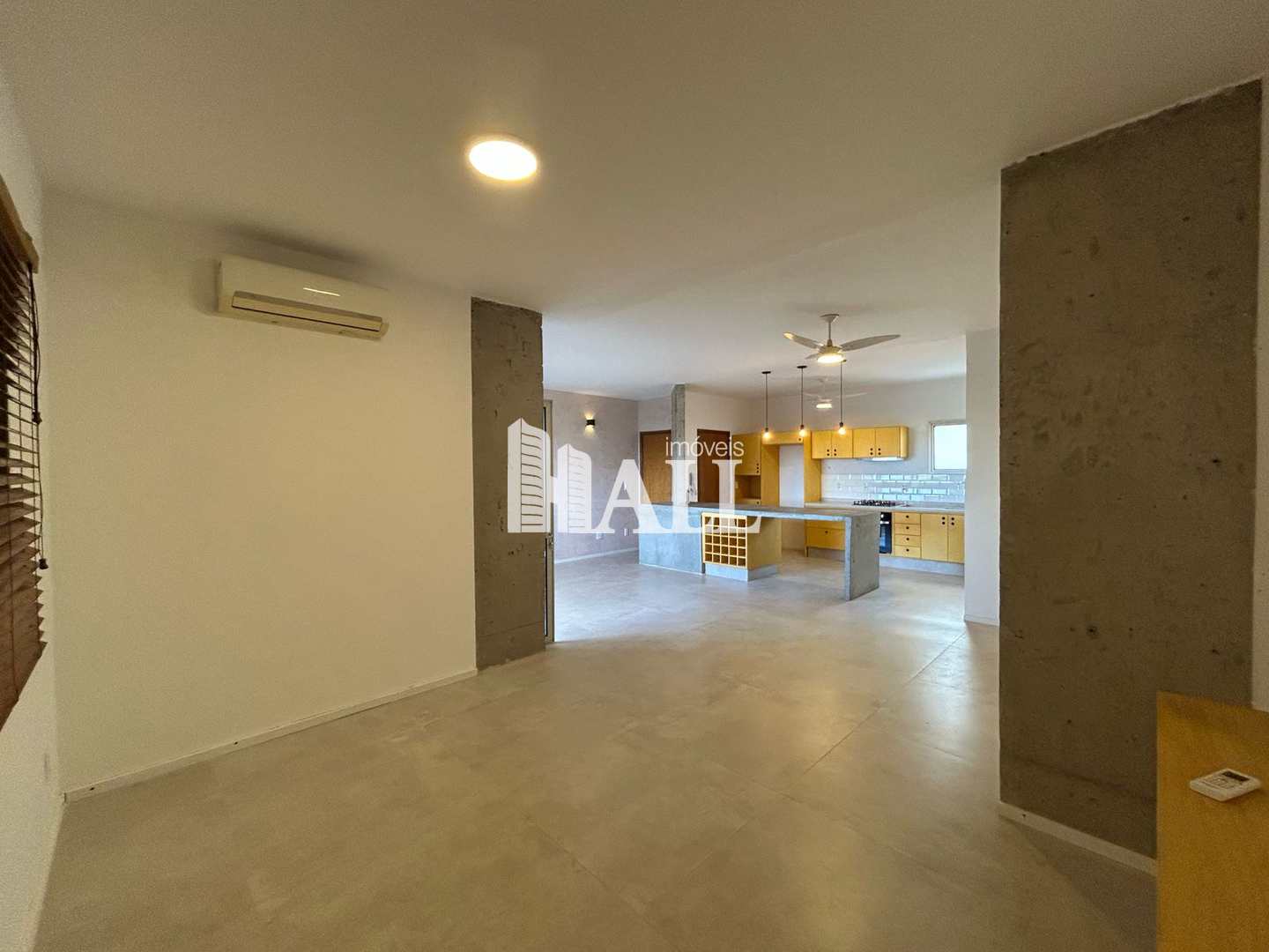 Apartamento à venda com 3 quartos, 117m² - Foto 1
