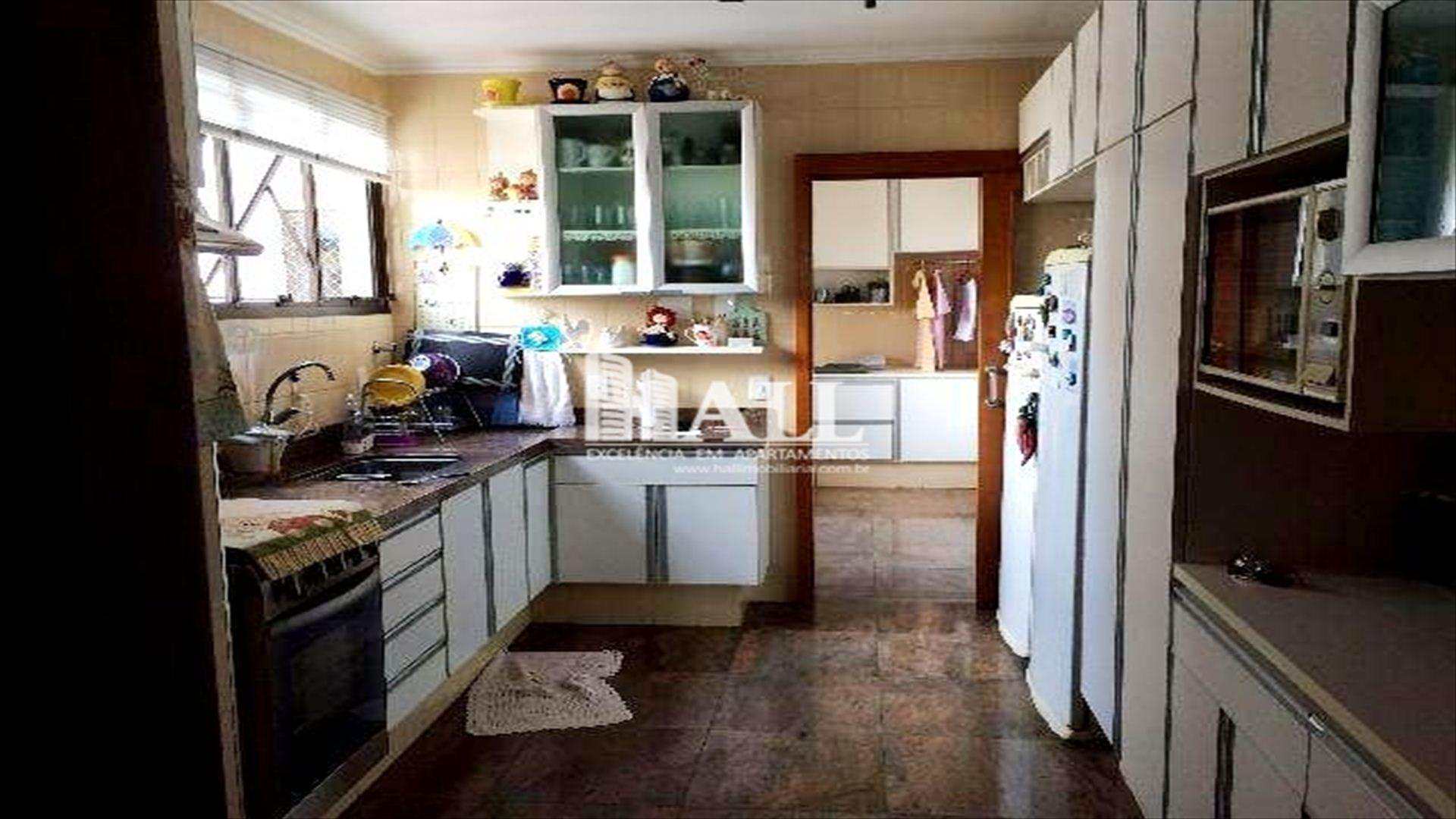 Apartamento à venda com 4 quartos, 295m² - Foto 4