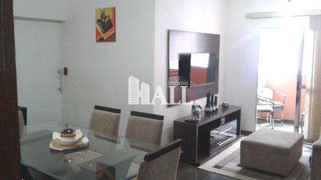 Apartamento à venda com 2 quartos, 84m² - Foto 1