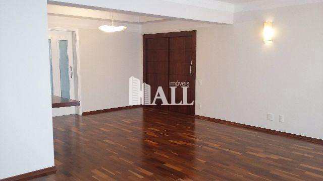 Apartamento à venda com 3 quartos, 152m² - Foto 1