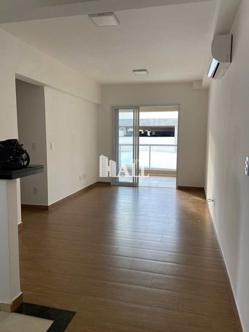 Apartamento à venda com 2 quartos, 72m² - Foto 1