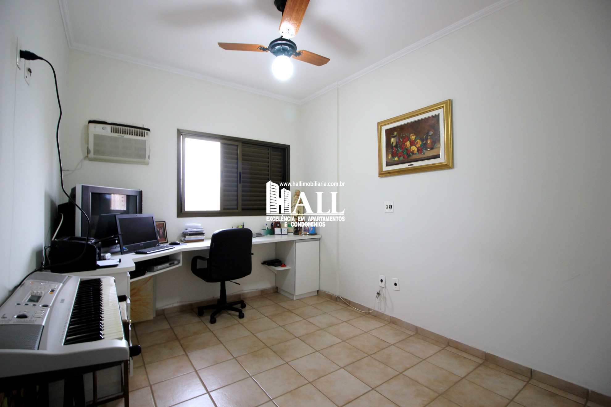 Apartamento à venda com 3 quartos, 156m² - Foto 2