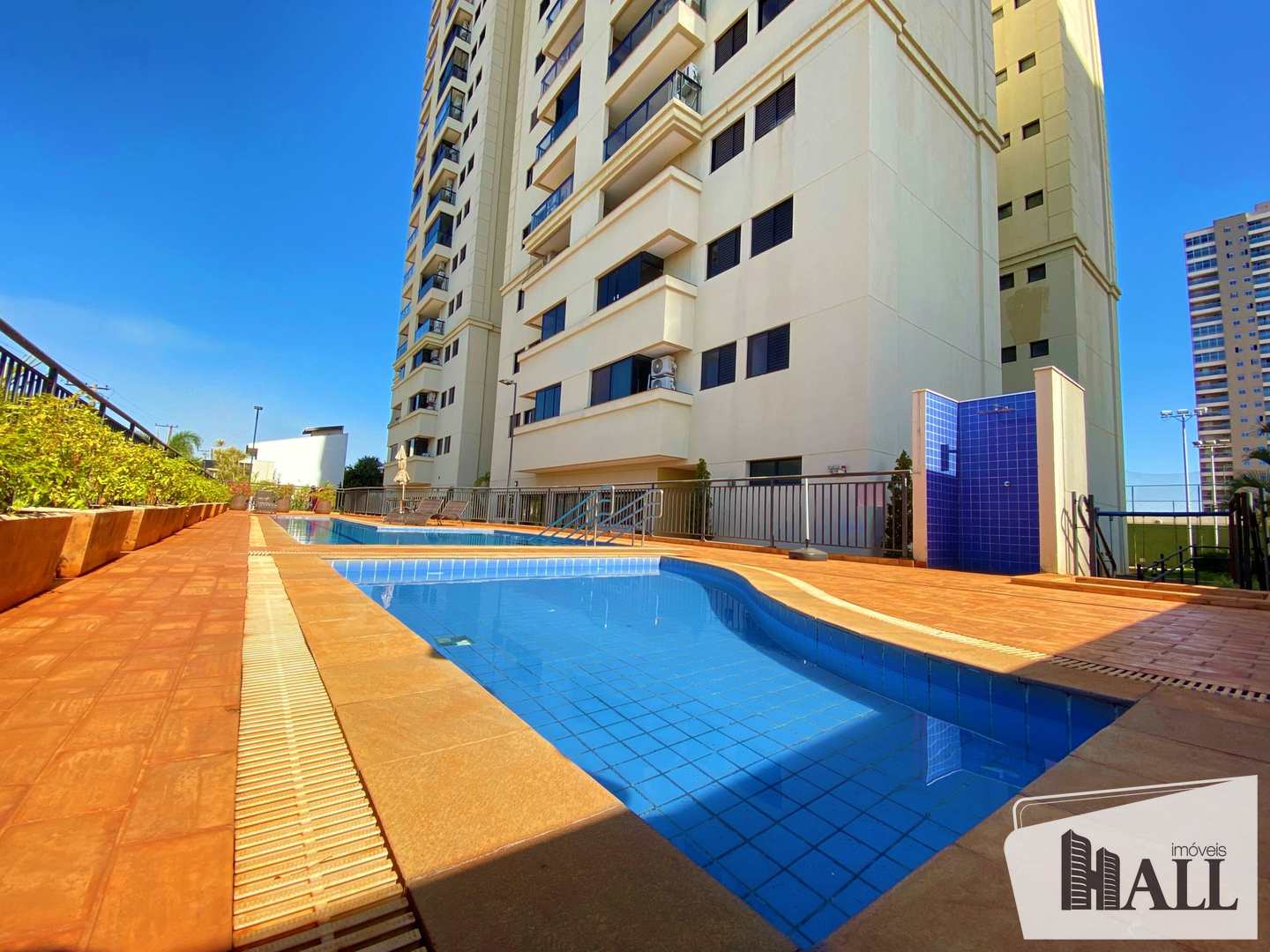 Apartamento à venda com 2 quartos, 147m² - Foto 2