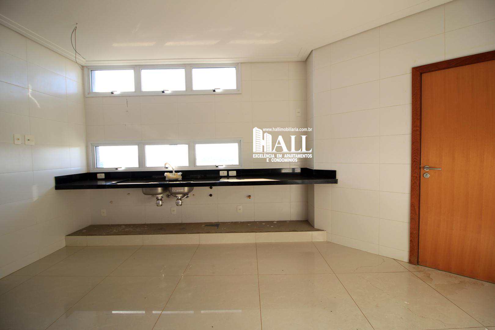 Apartamento com 4 quartos à venda, 380m² — foto 3 de 31