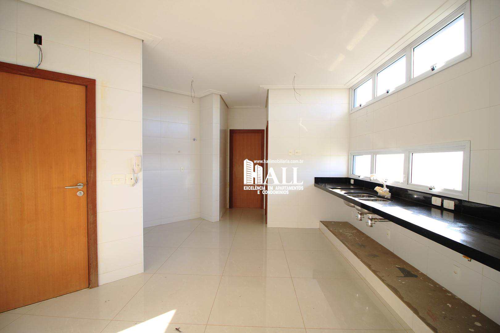 Apartamento com 4 quartos à venda, 380m² — foto 4 de 31
