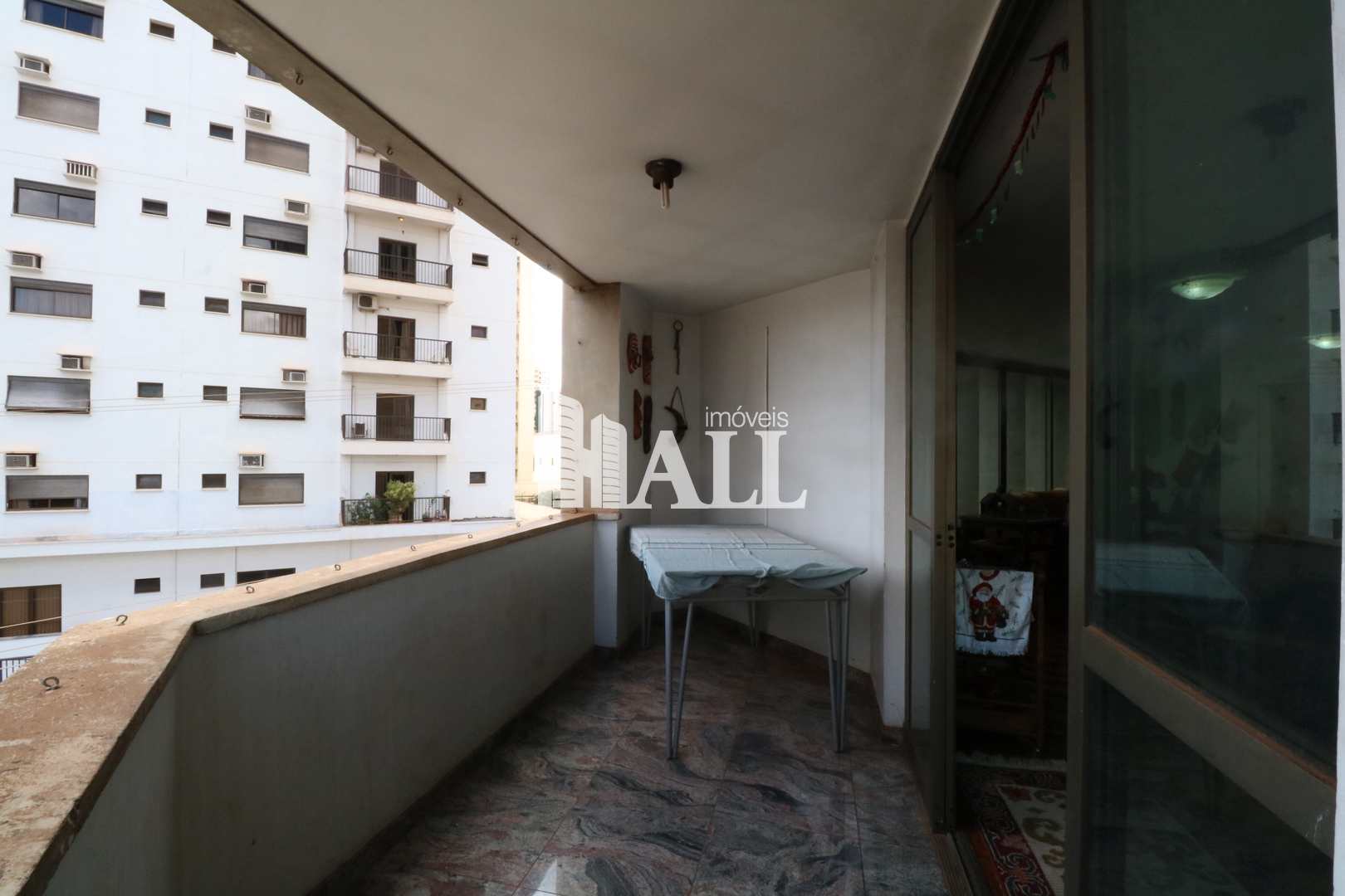 Apartamento à venda com 4 quartos, 234m² - Foto 5