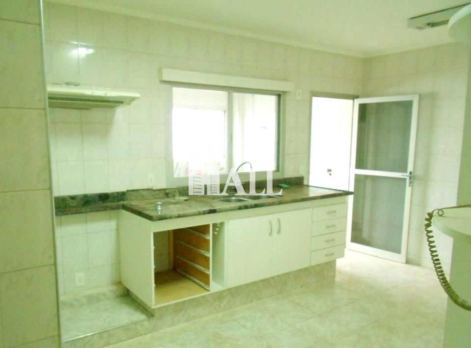 Apartamento à venda com 3 quartos, 168m² - Foto 5