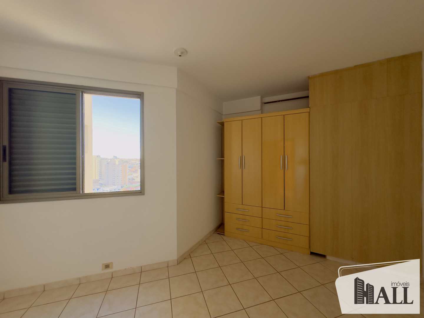 Apartamento à venda com 3 quartos, 142m² - Foto 12