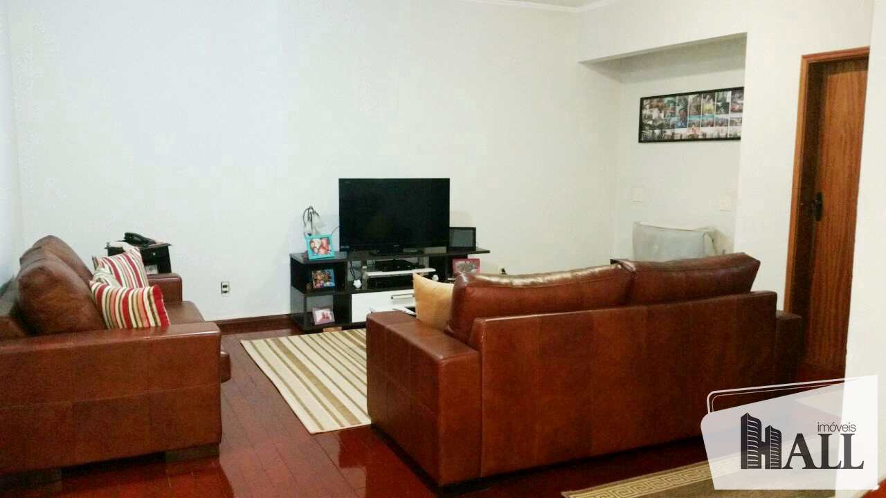 Apartamento à venda com 3 quartos, 133m² - Foto 1