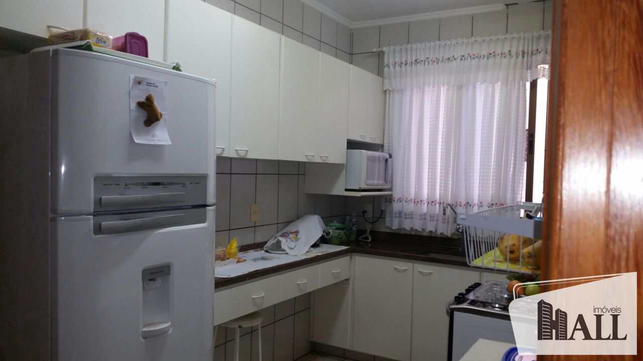 Apartamento à venda com 3 quartos, 133m² - Foto 3