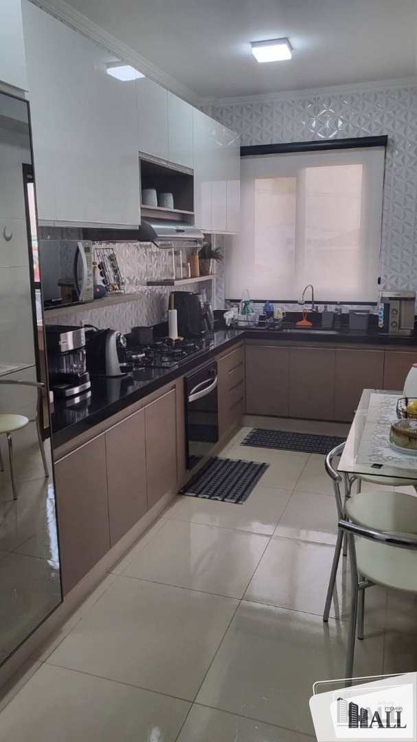 Apartamento à venda com 3 quartos, 120m² - Foto 4