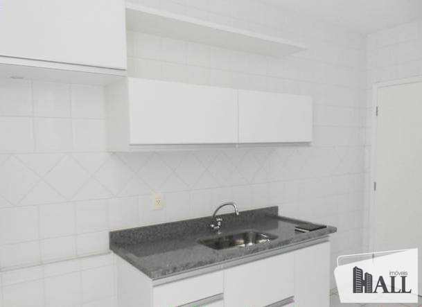 Apartamento à venda com 3 quartos, 100m² - Foto 3