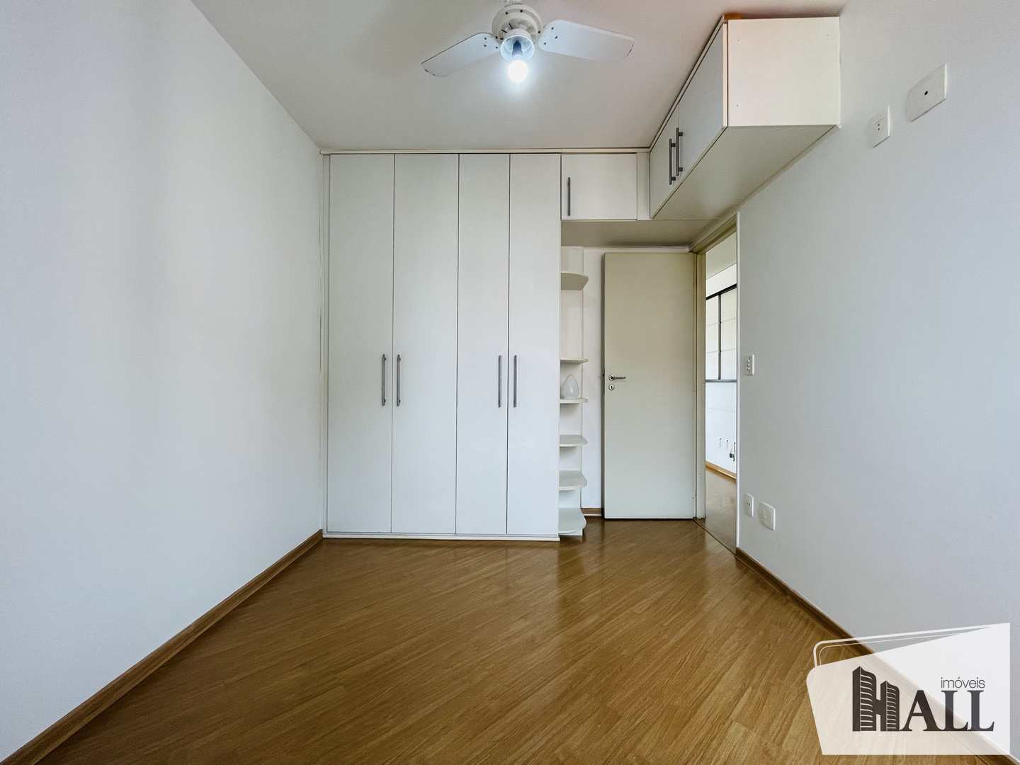 Apartamento à venda com 2 quartos, 77m² - Foto 15