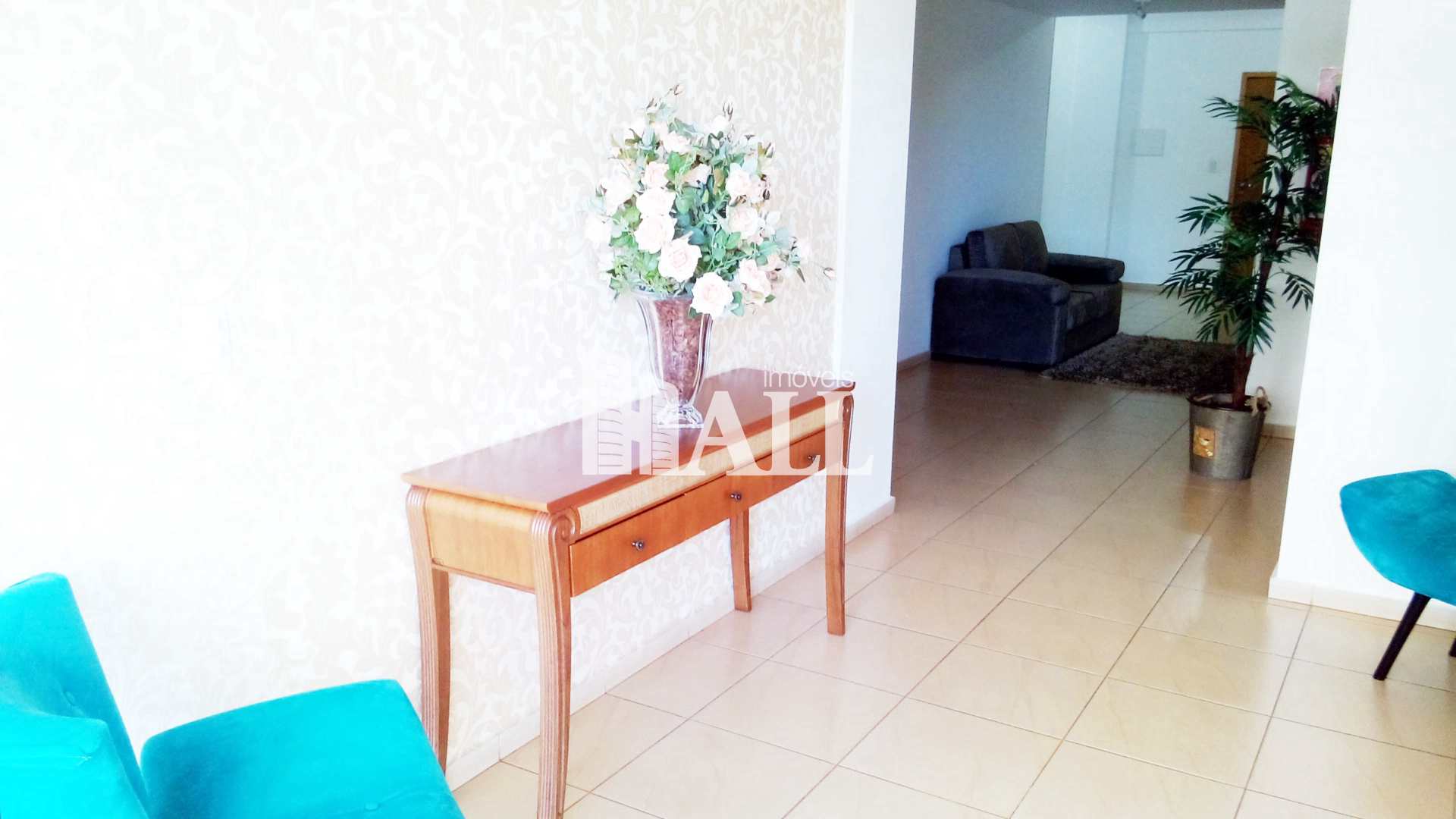 Apartamento à venda com 2 quartos, 90m² - Foto 3